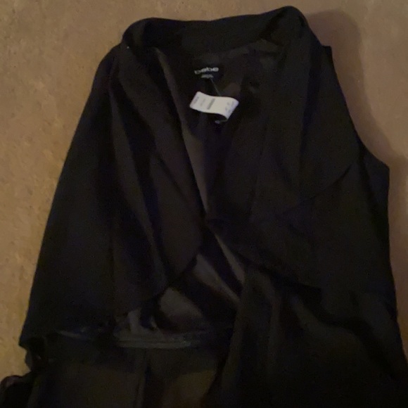 Bebe chiffon drape vest in black - Picture 5 of 6